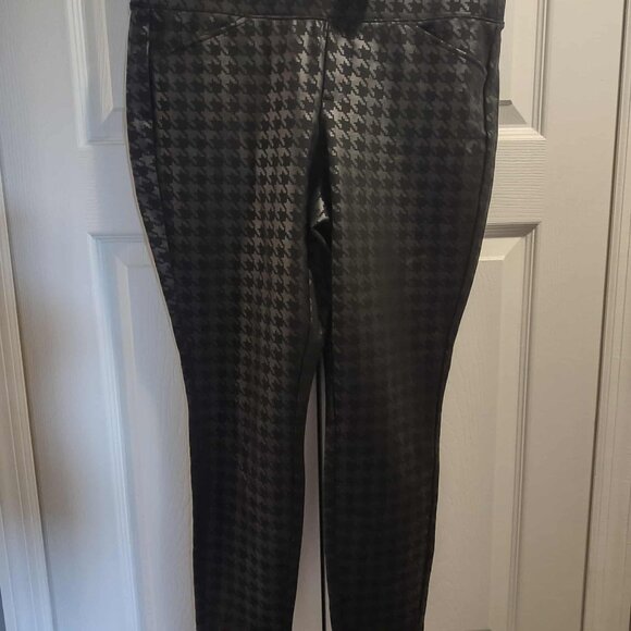 Torrid Studio Luxe Point Pull-On Pocket Pixie Pant 00R NWT - Picture 3 of 5